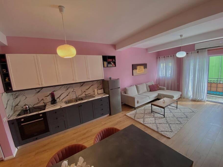 Coral Apartment - City Center Tirana Exteriör bild